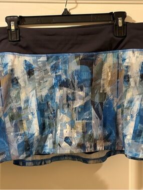 Size 12 lululemon athletica running skirt
